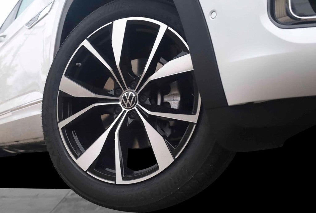 2026 Volkswagen Atlas 2.0T SEL Premium R-Line 4MOTION