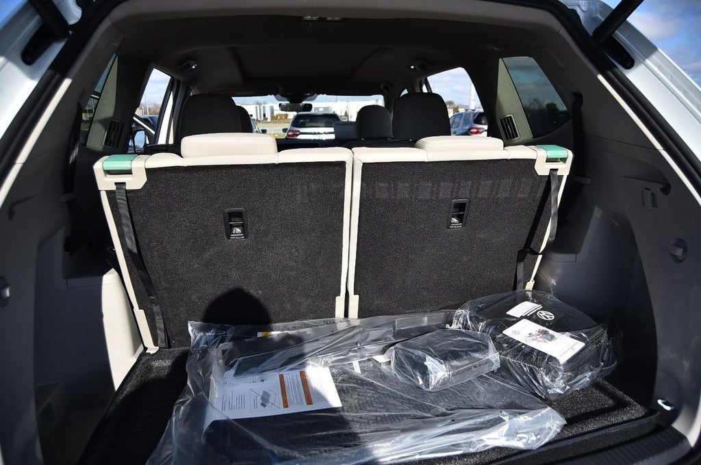 2026 Volkswagen Atlas 2.0T SEL Premium R-Line 4MOTION