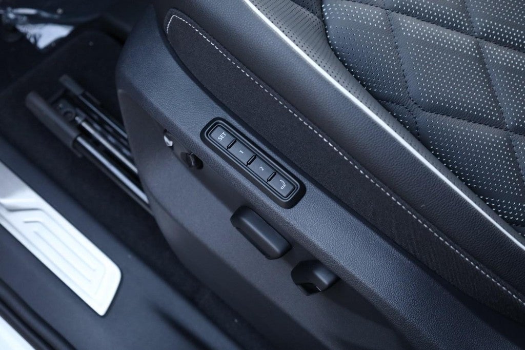 2026 Volkswagen Atlas 2.0T SEL Premium R-Line 4MOTION