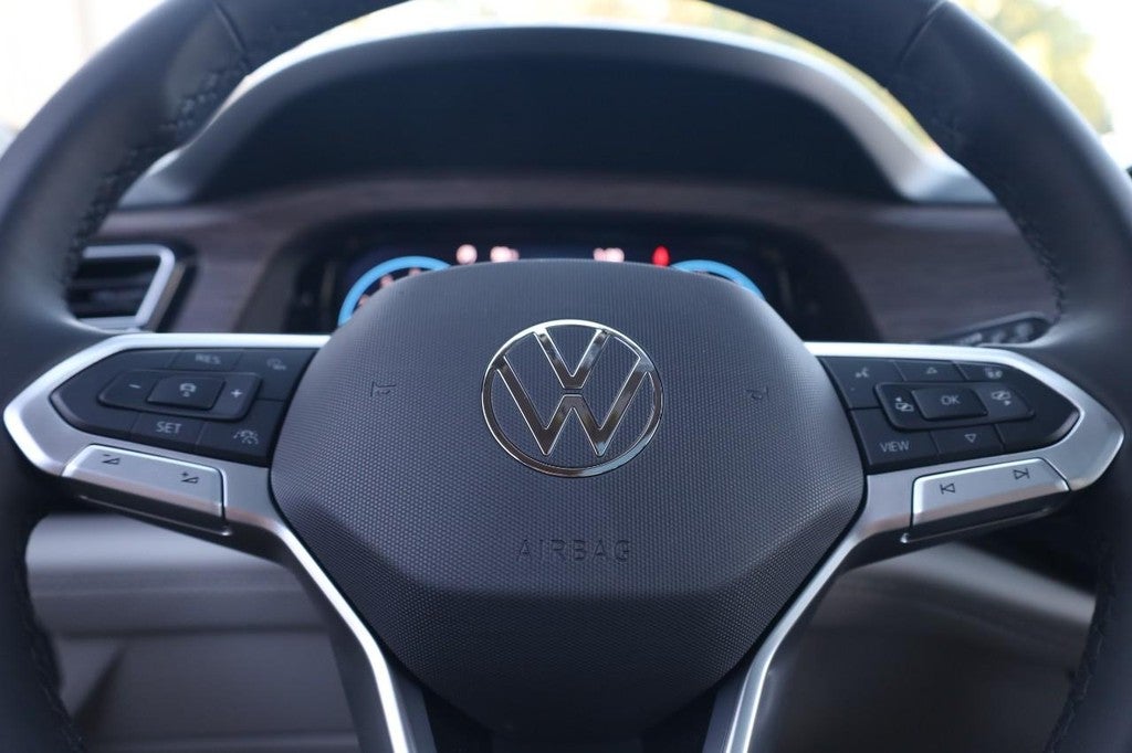 2026 Volkswagen Atlas 2.0T SEL Premium R-Line 4MOTION