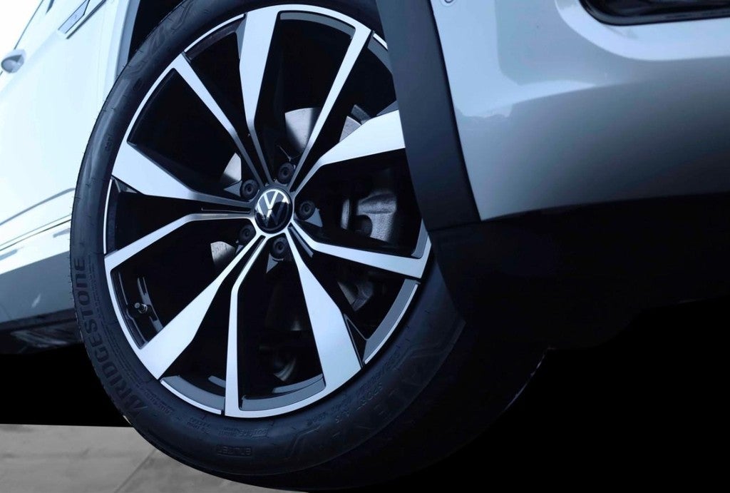 2026 Volkswagen Atlas 2.0T SEL Premium R-Line 4MOTION