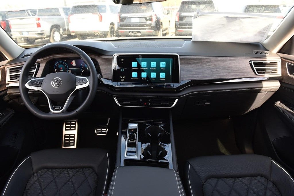 2026 Volkswagen Atlas 2.0T SEL Premium R-Line 4MOTION