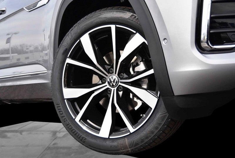 2026 Volkswagen Atlas 2.0T SEL Premium R-Line 4MOTION