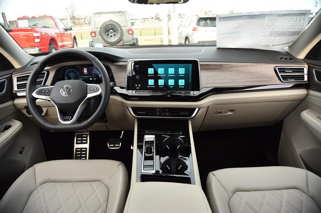 2026 Volkswagen Atlas 2.0T SEL Premium R-Line 4MOTION