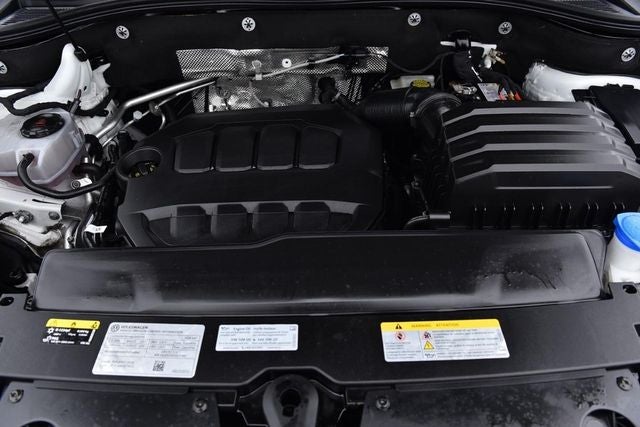 2024 Volkswagen Atlas 2.0T SEL Premium R-Line