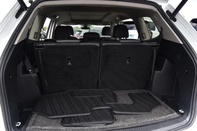 2022 Volkswagen Atlas 3.6L V6 SEL Premium R-Line