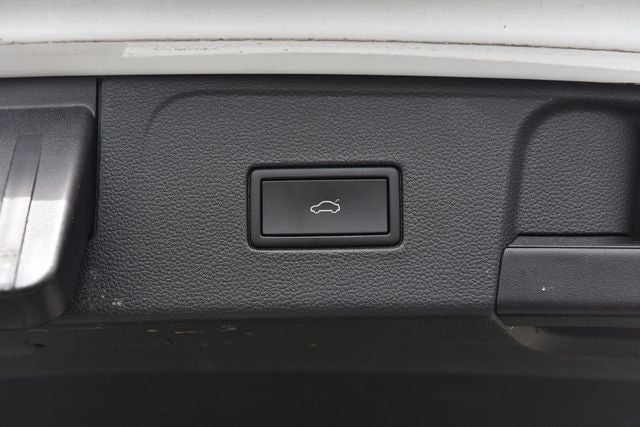2022 Volkswagen Atlas 3.6L V6 SEL Premium R-Line