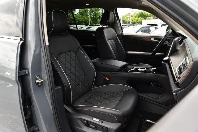 2025 Volkswagen Atlas 2.0T SEL Premium R-Line 4MOTION