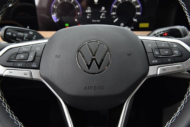 2027 Volkswagen Atlas 2.0T SE w/ Technology