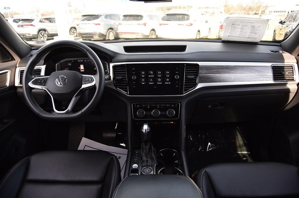 2023 Volkswagen Atlas Cross Sport 2.0T SE w/Technology 4MOTION