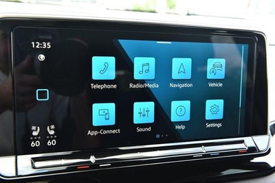 2025 Volkswagen Atlas Cross Sport 2.0T SE w/Technology