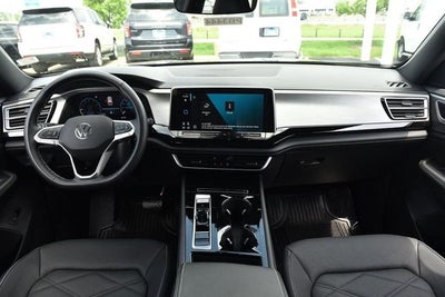 2025 Volkswagen Atlas Cross Sport 2.0T SE w/Technology