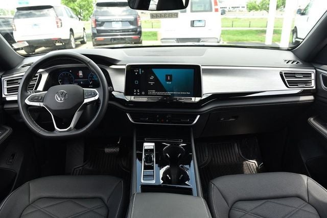 2025 Volkswagen Atlas Cross Sport 2.0T SE w/Technology