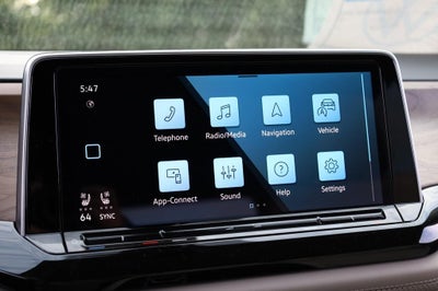 2026 Volkswagen Atlas 2.0T SE w/Technology 4MOTION