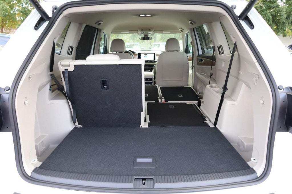 2026 Volkswagen Atlas 2.0T SE w/Technology 4MOTION