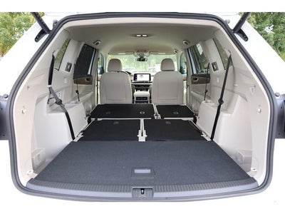 2026 Volkswagen Atlas 2.0T SE w/Technology 4MOTION