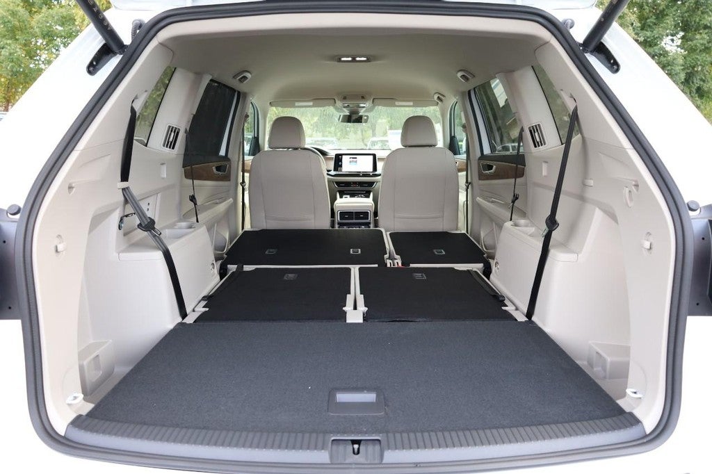 2026 Volkswagen Atlas 2.0T SE w/Technology 4MOTION