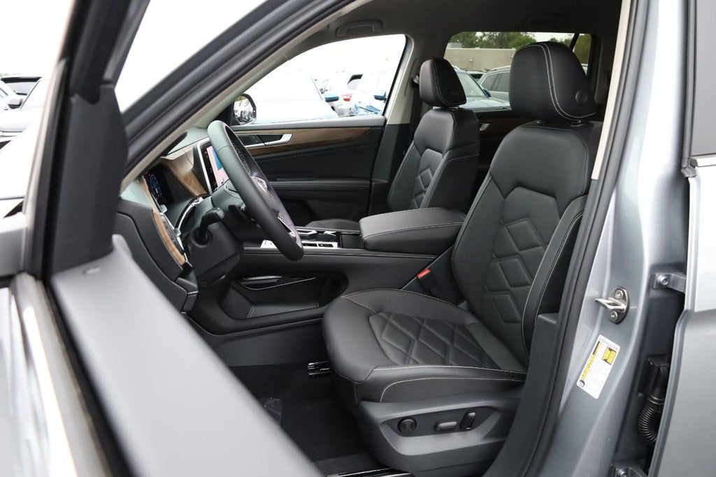 2026 Volkswagen Atlas 2.0T SE w/Technology 4MOTION