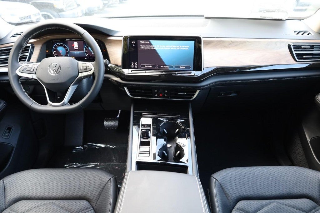 2026 Volkswagen Atlas 2.0T SE w/Technology 4MOTION