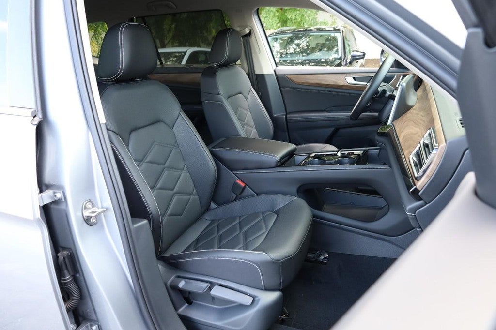 2026 Volkswagen Atlas 2.0T SE w/Technology 4MOTION