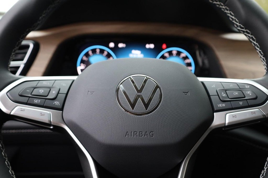 2026 Volkswagen Atlas 2.0T SE w/Technology 4MOTION