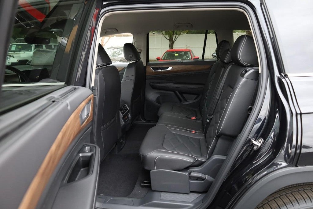 2026 Volkswagen Atlas 2.0T SE w/Technology 4MOTION