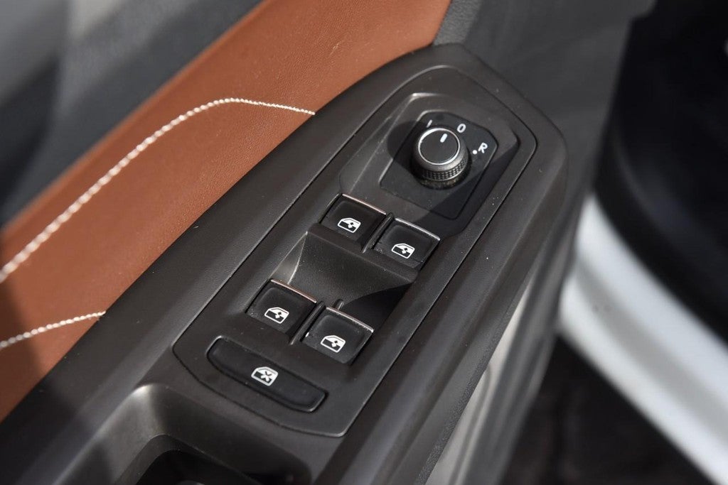 2022 Volkswagen Atlas 2.0T SE w/Technology 4MOTION