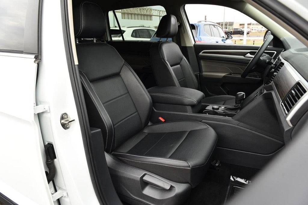 2023 Volkswagen Atlas 2.0T SE w/Technology 4MOTION