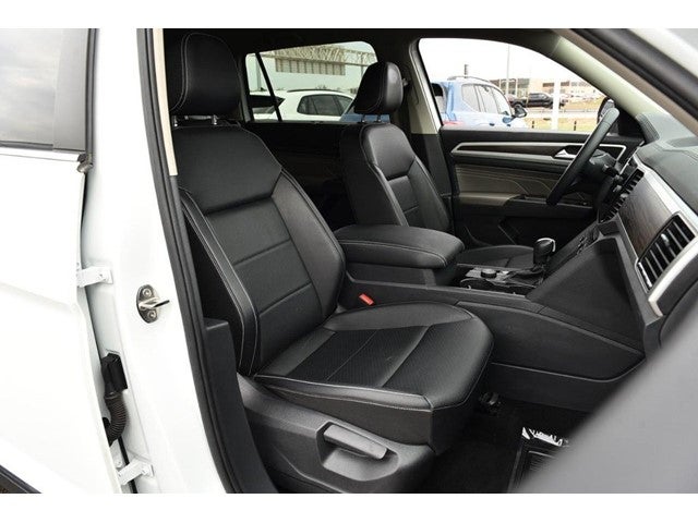 2023 Volkswagen Atlas 2.0T SE w/Technology 4MOTION