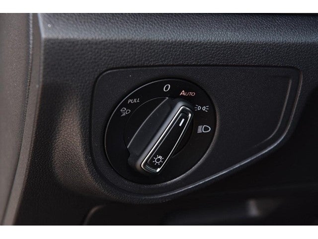 2023 Volkswagen Atlas 2.0T SE w/Technology