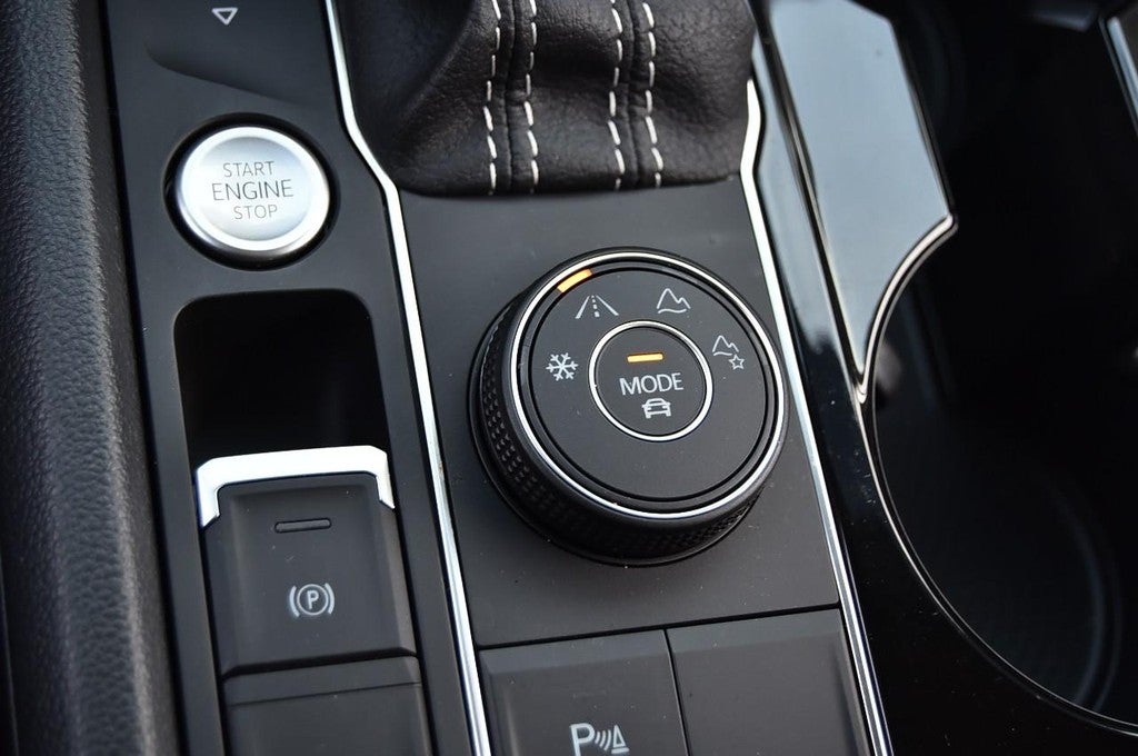 2023 Volkswagen Atlas 3.6L V6 SE w/Technology 4MOTION