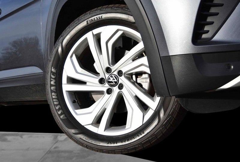 2023 Volkswagen Atlas 3.6L V6 SE w/Technology 4MOTION