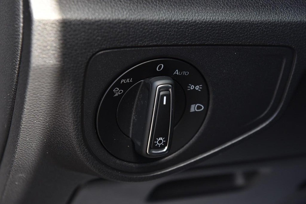 2023 Volkswagen Atlas 3.6L V6 SE w/Technology 4MOTION