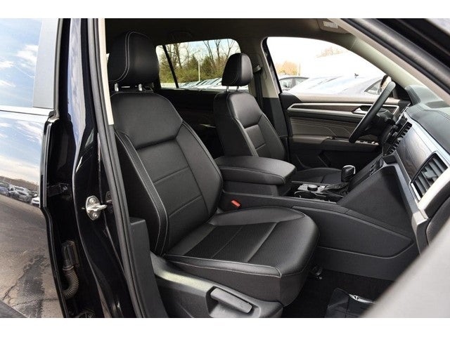 2023 Volkswagen Atlas 3.6L V6 SE w/Technology 4MOTION