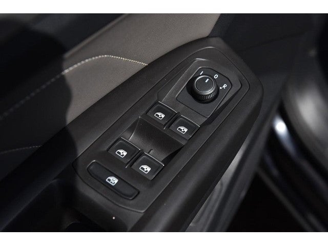 2023 Volkswagen Atlas 3.6L V6 SE w/Technology 4MOTION