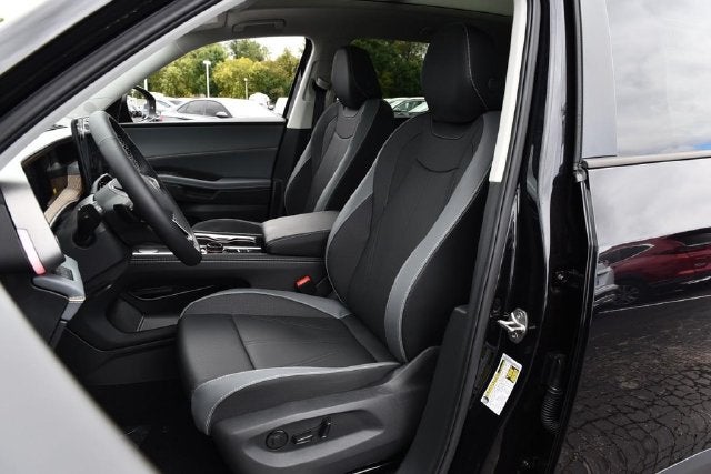 2027 Volkswagen Atlas 2.0T SE w/ Technology