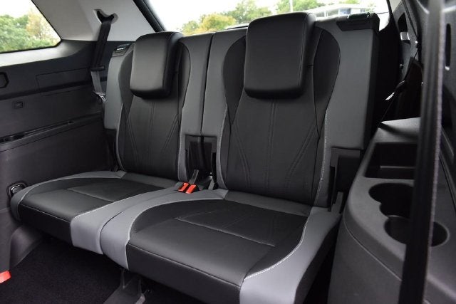 2027 Volkswagen Atlas 2.0T SE w/ Technology