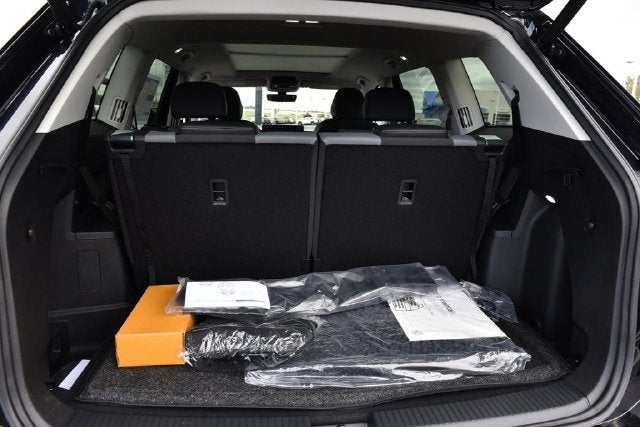 2027 Volkswagen Atlas 2.0T SE w/ Technology