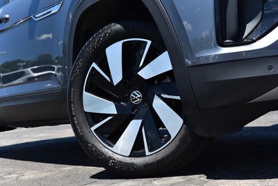 2025 Volkswagen Atlas Cross Sport 2.0T SE w/Technology