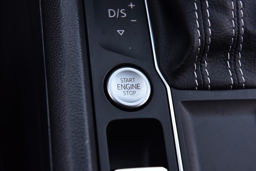 2023 Volkswagen Atlas Cross Sport 3.6L V6 SE w/Technology FWD