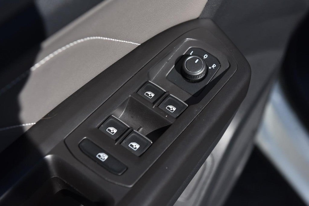 2023 Volkswagen Atlas Cross Sport 3.6L V6 SE w/Technology FWD