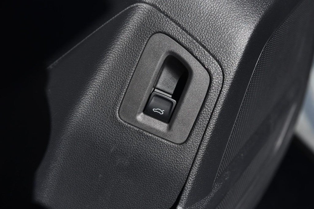 2023 Volkswagen Atlas Cross Sport 3.6L V6 SE w/Technology FWD