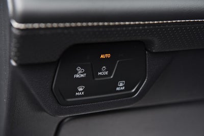 2025 Volkswagen Atlas Cross Sport 2.0T SE w/Technology FWD