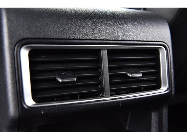 2025 Volkswagen Atlas Cross Sport 2.0T SE w/Technology FWD