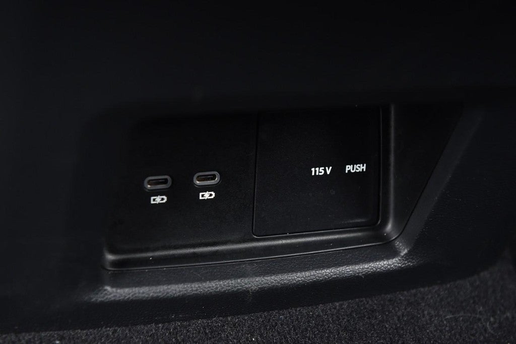 2025 Volkswagen Atlas Cross Sport 2.0T SE w/Technology FWD