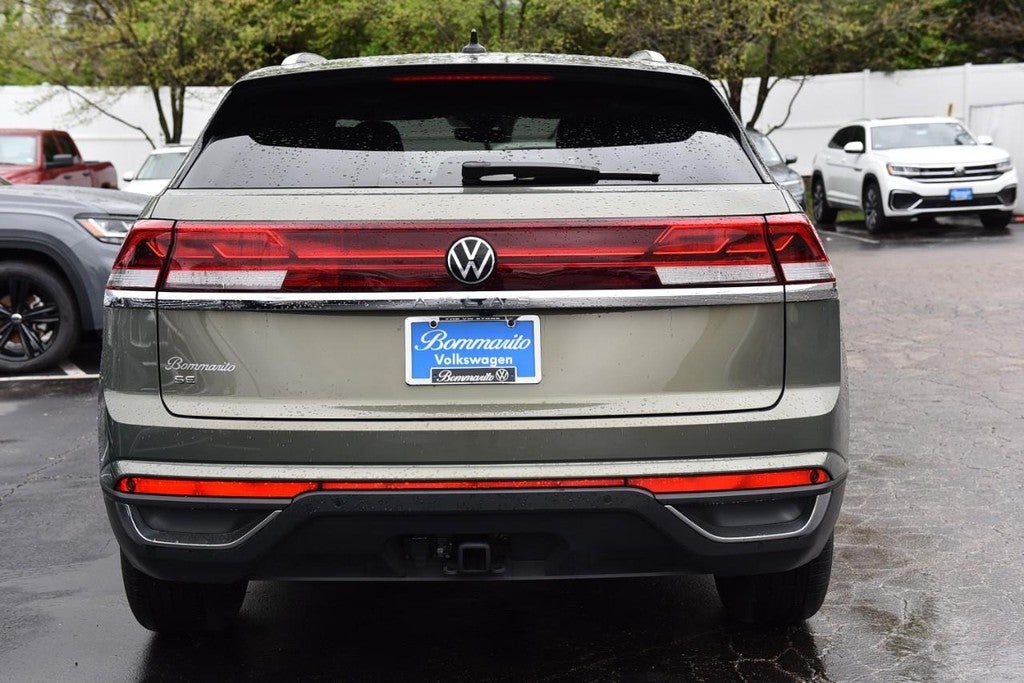 2025 Volkswagen Atlas Cross Sport 2.0T SE w/Technology FWD