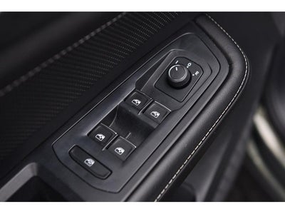 2025 Volkswagen Atlas Cross Sport 2.0T SE w/Technology FWD