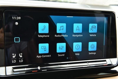 2025 Volkswagen Atlas Cross Sport 2.0T SE w/Technology
