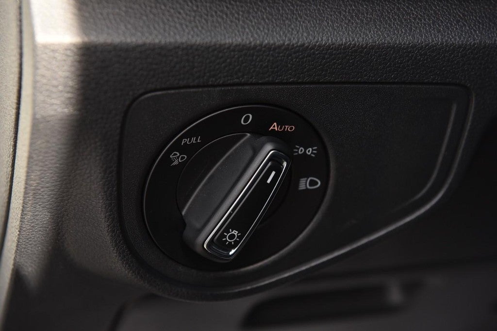 2023 Volkswagen Atlas Cross Sport 3.6L V6 SE w/Technology FWD