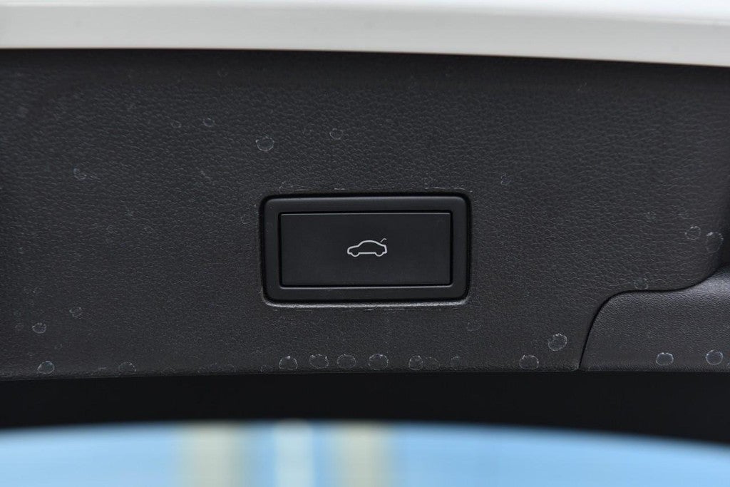 2023 Volkswagen Atlas Cross Sport 3.6L V6 SE w/Technology FWD